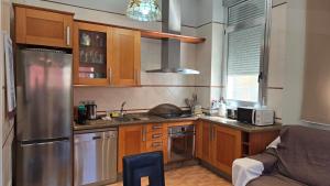 Huelin Playa Family House by Del Parque Flats