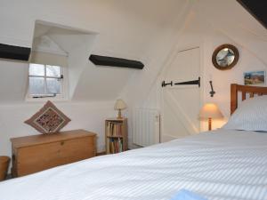 3 Bed in Arthog 66579