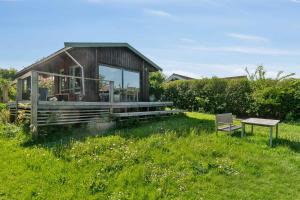 Romantic Retreat Close To The Beach