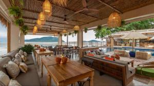 Olive 1 Bedroom Beachfront