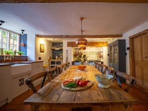 5 Bed in Dunster 63301