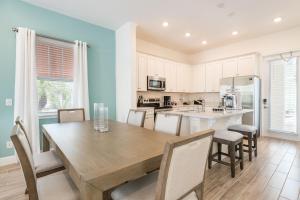 Vibrant Cottage Near Disney With Margaritaville Resort & Island H20 Waterpark Access- 3000Sp