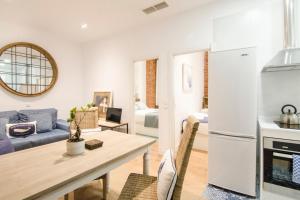 Comfy and centric- 2Bd 1Bth- Espoz y Mina