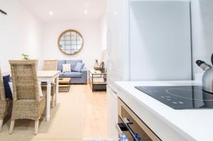 Comfy and centric- 2Bd 1Bth- Espoz y Mina