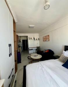 Airy studio with city views in the heart of Nairobi