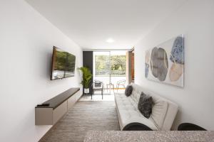 Mirador Verde by MOME