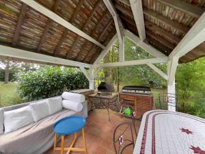 Villa close to Le Mans 24h with Swimming pool and parking