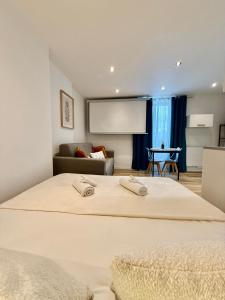 Studio 5 - Cinéma Sport Parking - DABNB