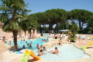 Campings Camping Les Cigales : photos des chambres