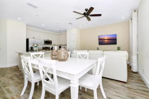 Citrus Sunshine Villa Near Disney With Margaritaville Resort & Island H2O Access - 3049Cs