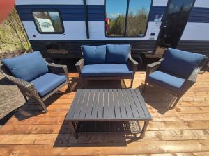 Moceanset Getaways - Luxurious, Ocean, Mountain And Sunset Views "Camping Experience"