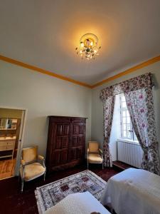 B&B / Chambres d'hotes Chateau de Rousson : photos des chambres