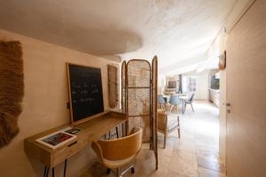 Maisons de vacances Maison avec patio et jacuzzi : photos des chambres