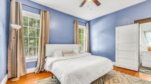 Charming 100-year-old duplex in Historic District