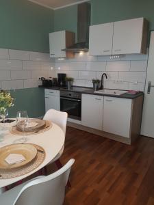 Einführungspreis Gemütliche Auszeit - Designwohnung - 4 Sterne Hotelboxspringbetten - Küche - Familie - Erdgeschoss