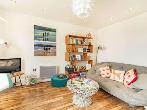 2 Bed in Tenby FB110