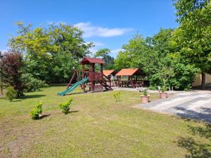 Eszter Vendégház Harta