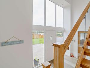 3 Bed in Wintersett 93234