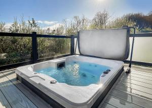 Cheddar Woods Resort And Spa