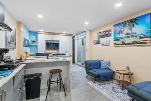 Loft with a king size bed in the historic center