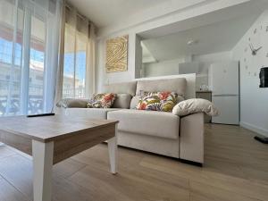 SATORI Romantyczny azyl dla dwojga 150 m od plaży - apartament z balkonem i parkingiem, Playa de Gandia