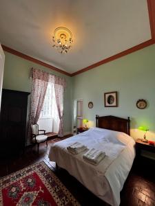 B&B / Chambres d'hotes Chateau de Rousson : photos des chambres