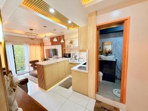 Baguio Transient Across Burnham Park 1 - 2BR Condo