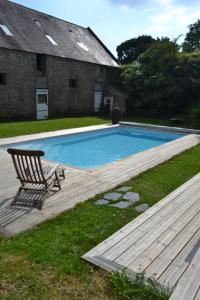 Maisons de vacances Longere entre mer et campagne avec piscine : photos des chambres