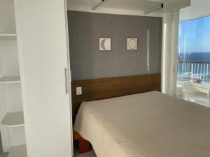 Flat na Barra com Vista Deslumbrante para o Mar