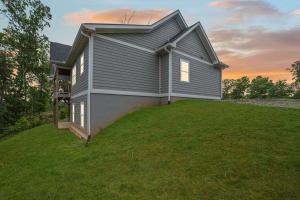 Modern Mountain Home with River Access