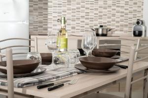 Green Villetta with a pool img11