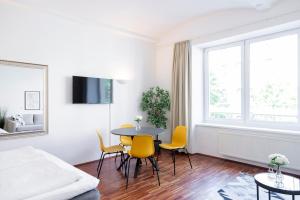 Beautiful apartment in Viennas heart Old