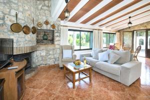 Villa Francisca by Villa Plus