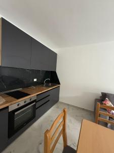 9apartaments shengjin