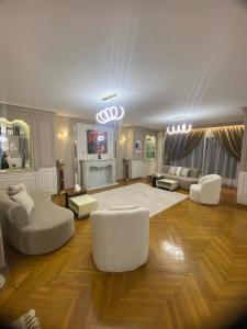 Chic Apartment in Prime Location