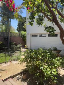 Peaceful Upstairs Oasis