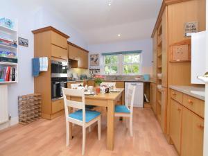 2 Bed in West Bay 59666