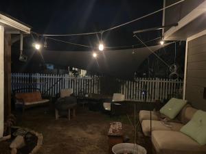 Quaint & Vivacious Home