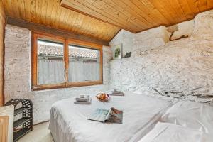 Rustico Stock with free wifi- Happy Rentals