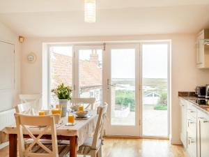 2 Bed in Brancaster Staithe KT179