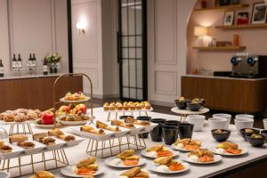 Hotels Renaissance Paris Nobel Tour Eiffel Hotel : photos des chambres