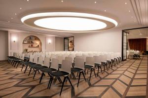 Hotels Renaissance Paris Nobel Tour Eiffel Hotel : photos des chambres