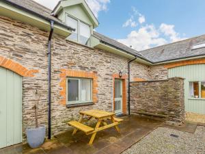 2 Bed in Combe Martin RUGGA