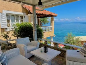 Kohyli Beachfront House
