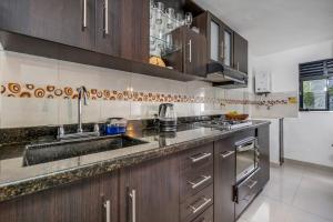 Maravilloso apartamento en El Poblado con parqueadero