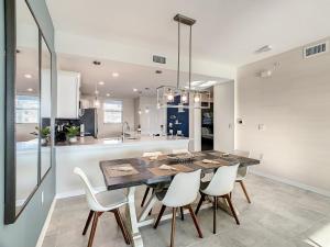 Last Minute Disney Getaway! Private Pool, Hot Tub & Games Room. Book Now! #88087