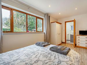 3 Bed in Stoborough DC157
