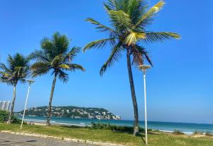 Ap amplo - Ar Condicionado - 2 Vagas - Enseada