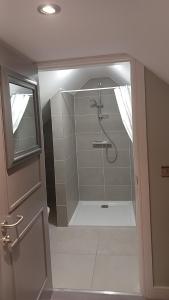 Basic, Warm, Cosy, Private Little Chalet