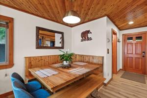 Rainier River Retreat - 4hvězdičkové hotely ve městě Ashford